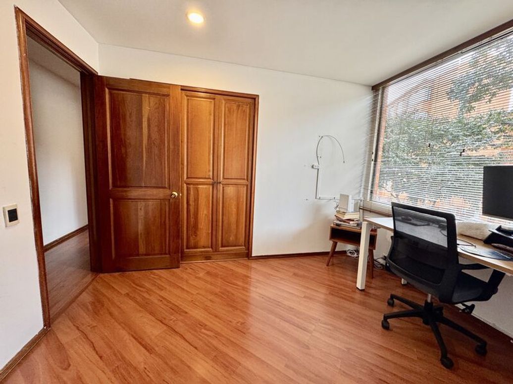 Apartamento de 3 alcobas en venta en Club De Los Lagartos, Bogotá, 99 m² · foto 10 de 20