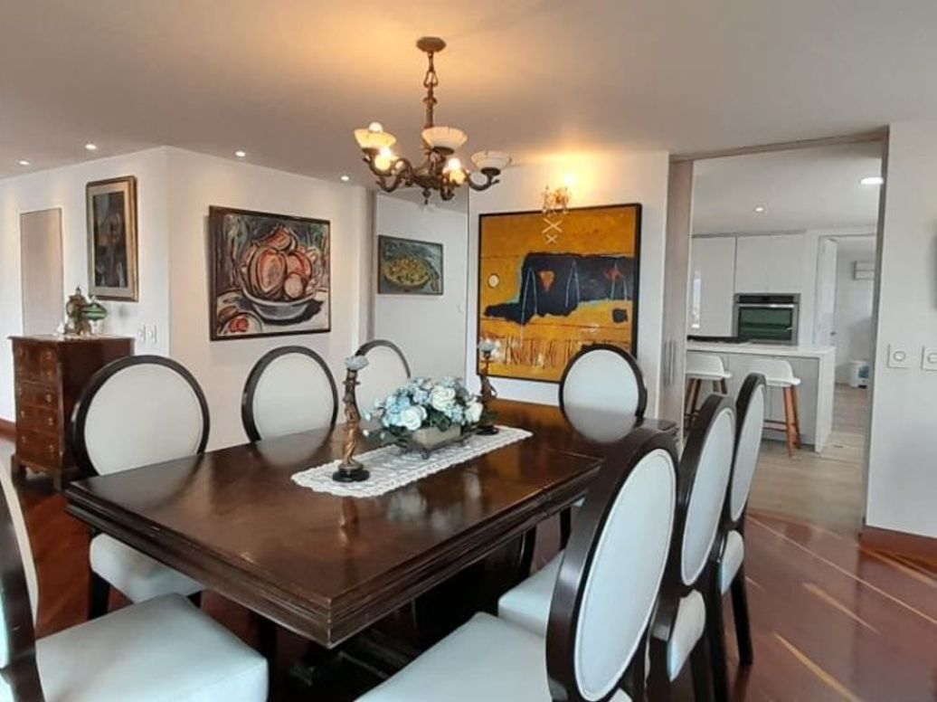 Apartamento de 3 alcobas en venta en El Refugio, Bogotá, 366 m² · foto 12 de 20