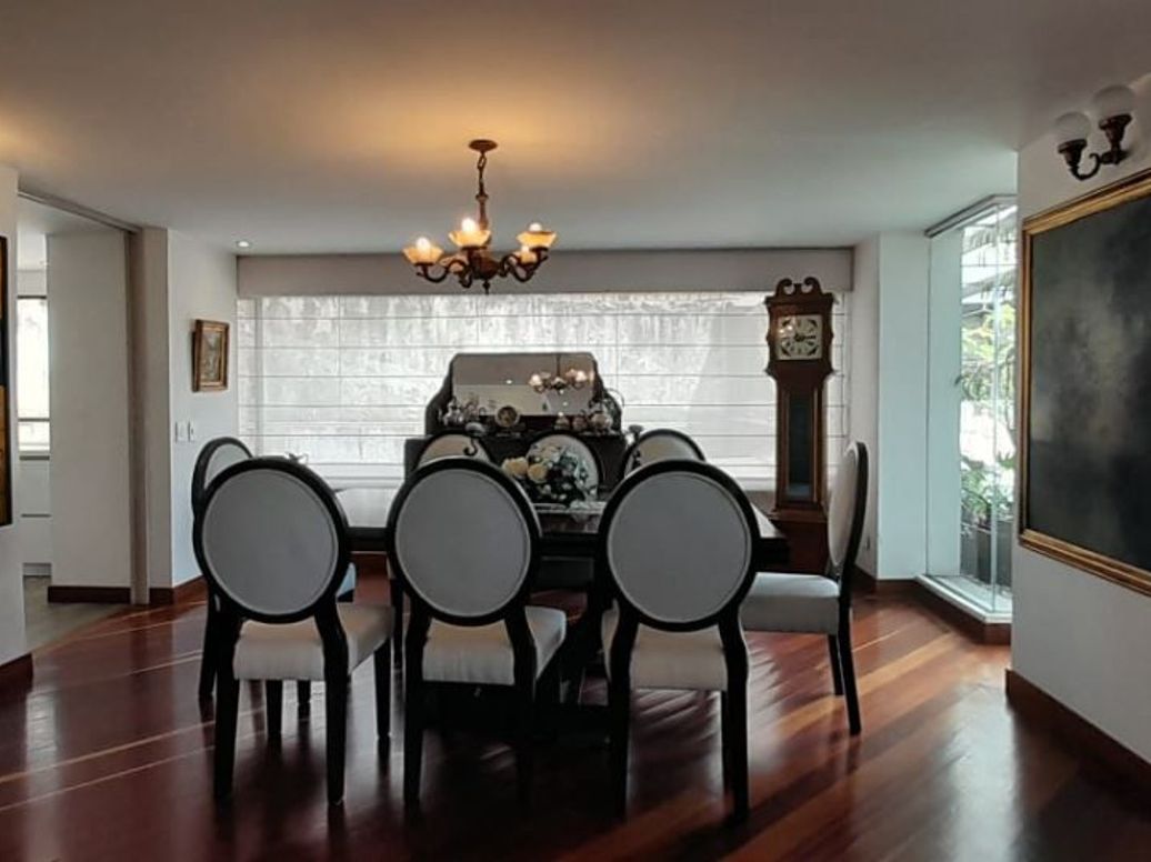 Apartamento de 3 alcobas en venta en El Refugio, Bogotá, 366 m² · foto 13 de 20