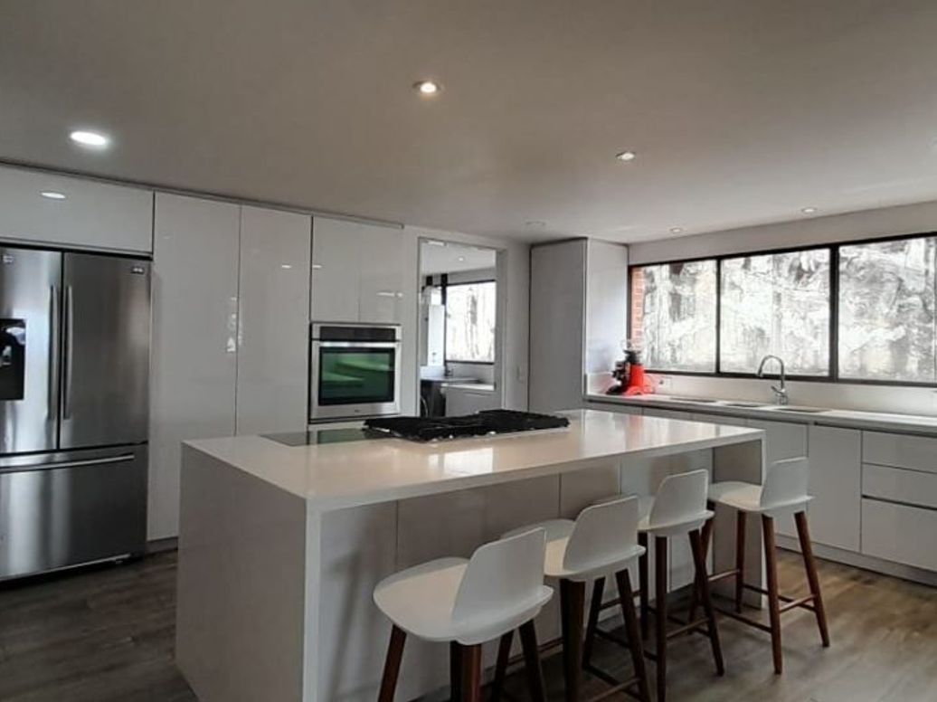 Apartamento de 3 alcobas en venta en El Refugio, Bogotá, 366 m² · foto 17 de 20