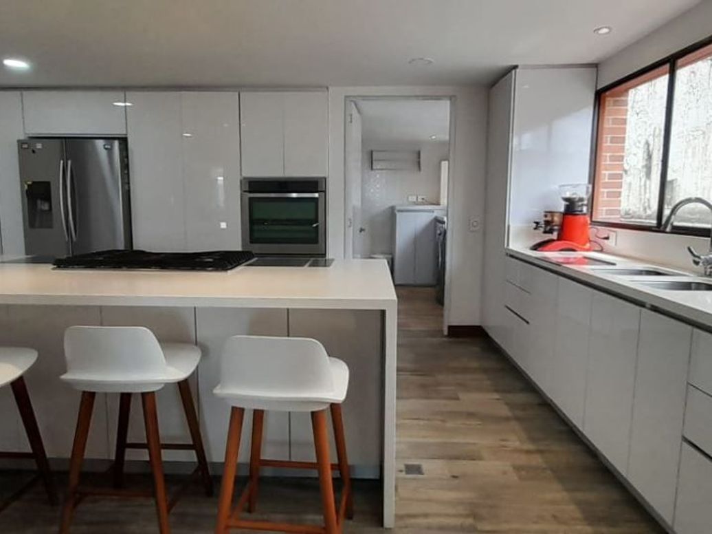 Apartamento de 3 alcobas en venta en El Refugio, Bogotá, 366 m² · foto 18 de 20