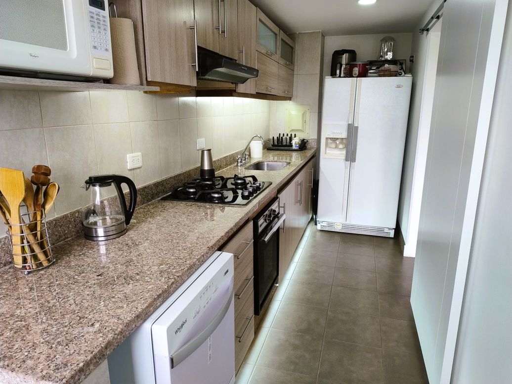 Apartamento de 3 alcobas en venta en Cjr Santa Helena De Baviera Iv, Bogotá, 76 m² · foto 7 de 20