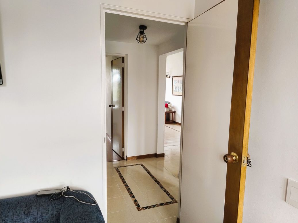 Apartamento de 3 alcobas en venta en Cjr Santa Helena De Baviera Iv, Bogotá, 76 m² · foto 13 de 20