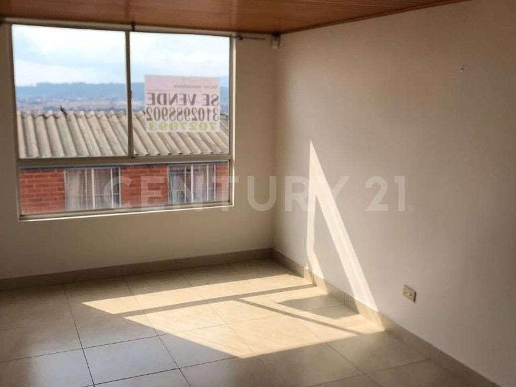 Apartamento de 3 alcobas en venta en El Codito, Bogotá, 48 m² · foto 6 de 15