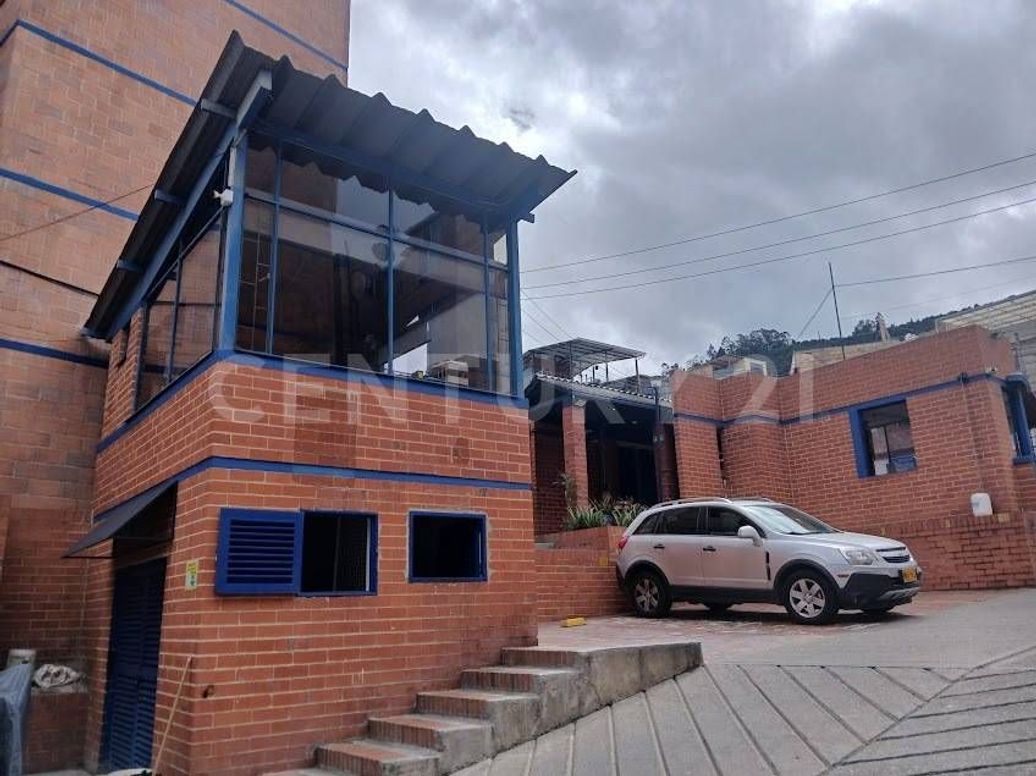 Apartamento de 3 alcobas en venta en El Codito, Bogotá, 48 m² · foto 3 de 15