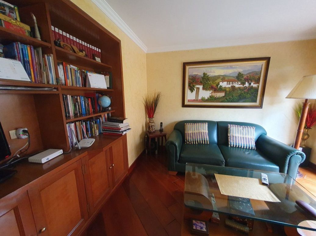 Apartamento de 4 alcobas en venta en Foledo, Bogotá, 141 m² · foto 11 de 20