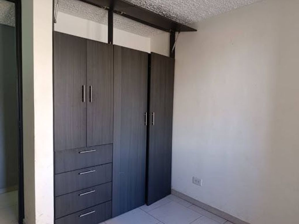 Apartamento de 3 alcobas en venta en Ismael Perdomo, Bogotá, 62 m² · foto 14 de 20
