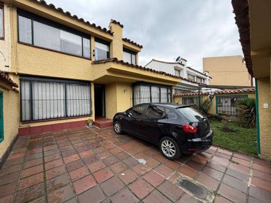 Casa de 3 alcobas en venta en Las Villas, Bogotá, 239 m² · foto 3 de 20
