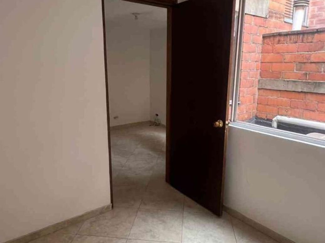 Casa de 4 alcobas en venta en San Jorge, Bogotá, 88 m² · foto 8 de 17