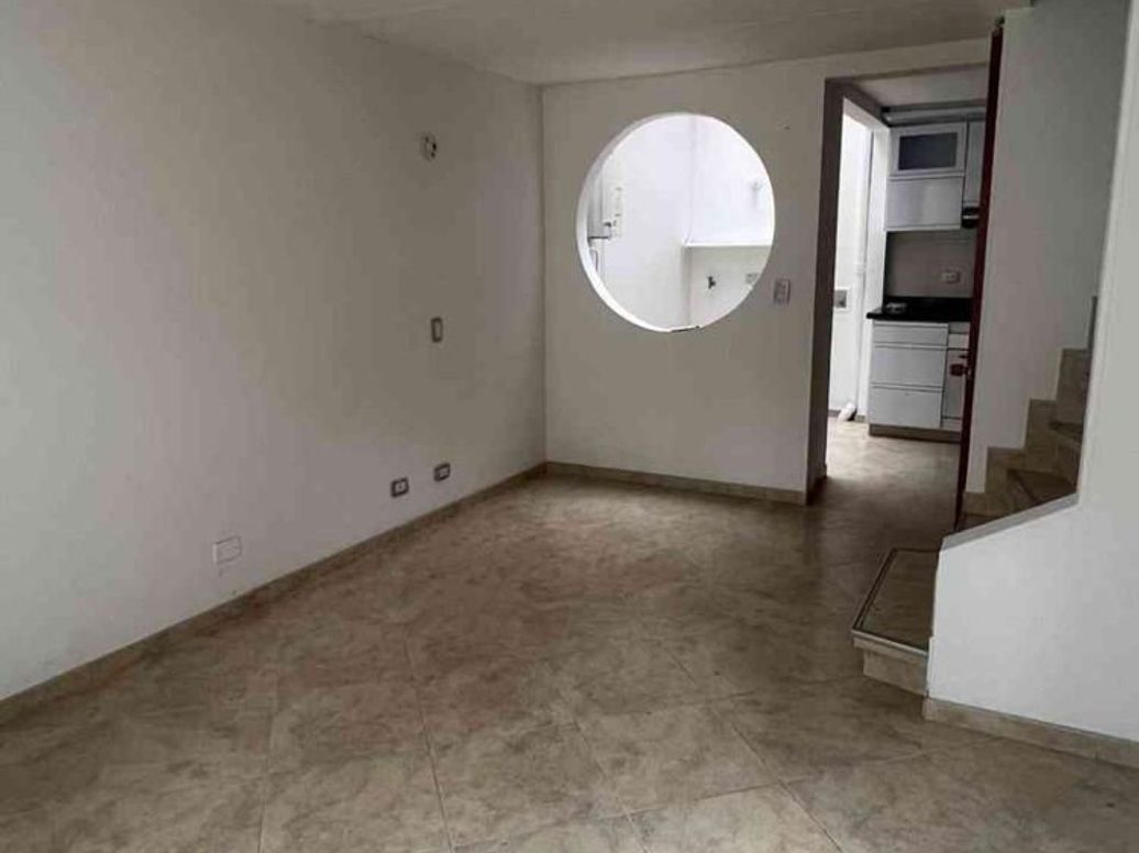 Casa de 4 alcobas en venta en San Jorge, Bogotá, 88 m² · foto 2 de 17
