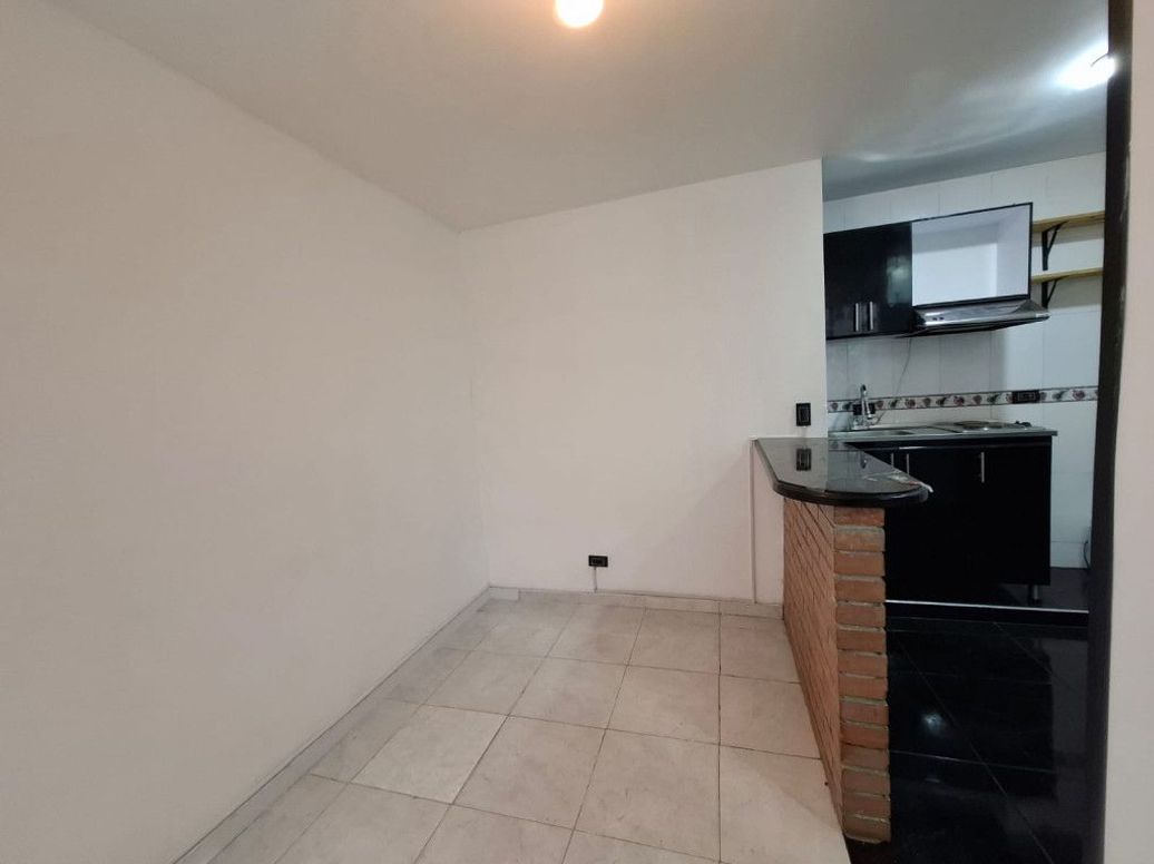 Apartaestudio en venta en Las Nieves, Bogotá, 28 m² · foto 2 de 15