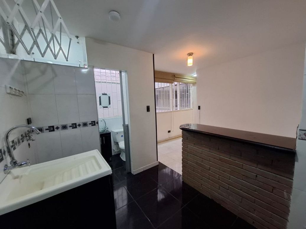 Apartaestudio en venta en Las Nieves, Bogotá, 28 m² · foto 8 de 15