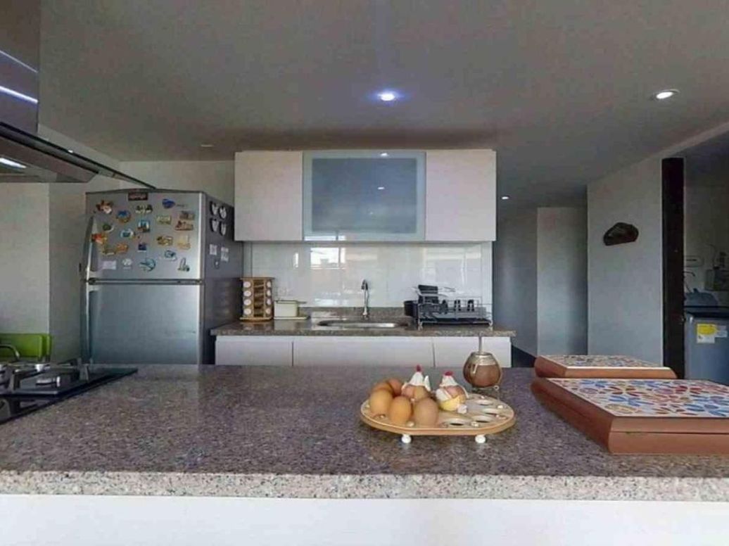 Apartamento de 2 alcobas en venta en La Castellana, Bogotá, 75 m² · foto 9 de 18