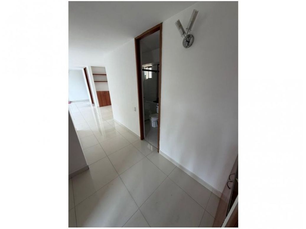 Apartamento de 3 alcobas en venta en Colina Campestre, Bogotá, 103 m² · foto 15 de 20