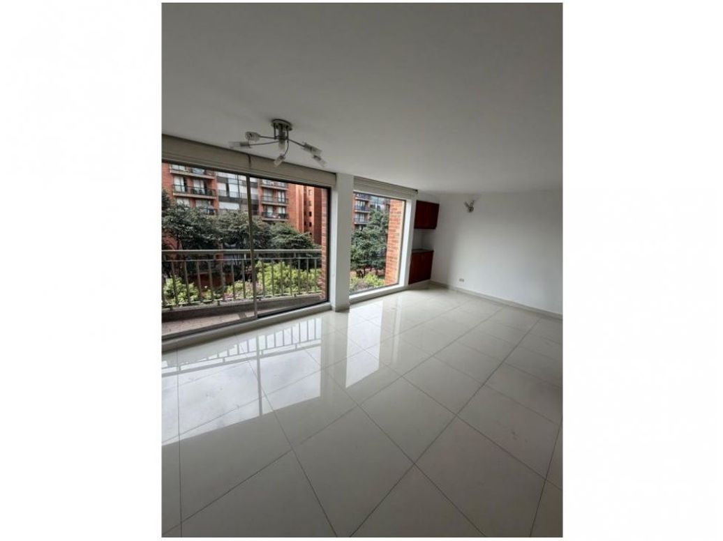 Apartamento de 3 alcobas en venta en Colina Campestre, Bogotá, 103 m² · foto 3 de 20
