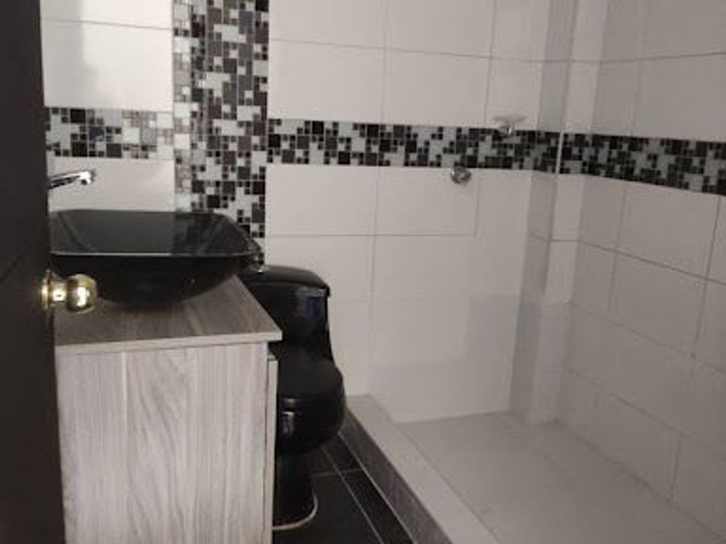 Casa de 4 alcobas en venta en Fontibón, Bogotá, 71 m² · foto 13 de 14