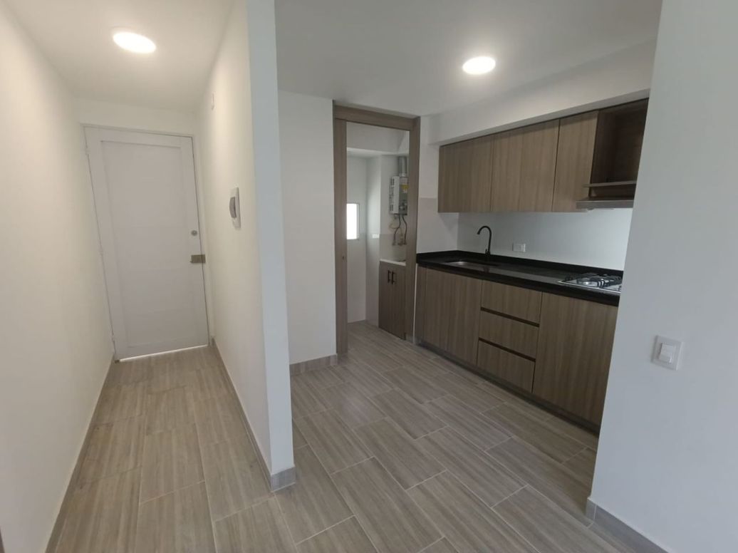 Apartamento de 1 alcoba en venta en Prado Veraniego, Bogotá, 33 m² · foto 3 de 20