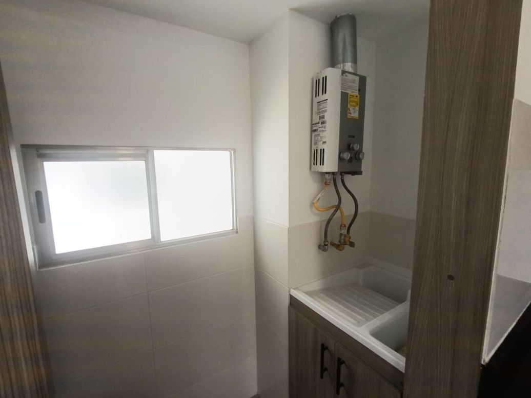 Apartamento de 1 alcoba en venta en Prado Veraniego, Bogotá, 33 m² · foto 8 de 20