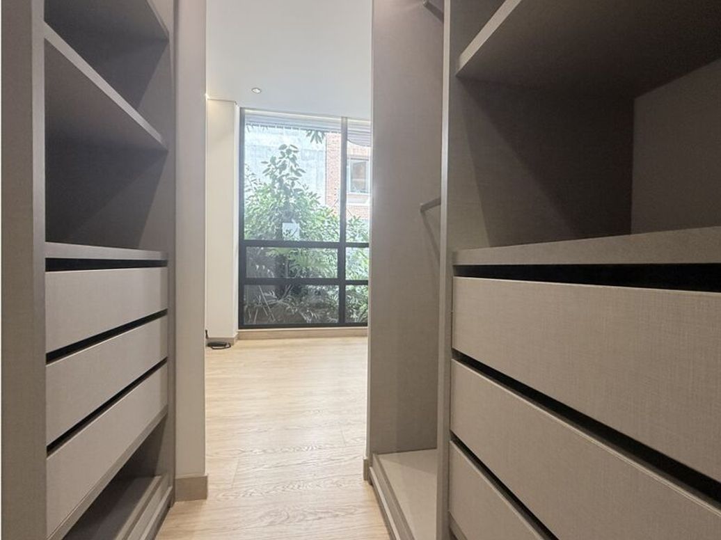 Apartamento de 1 alcoba en venta en Chicó Norte, Bogotá, 71 m² · foto 7 de 11