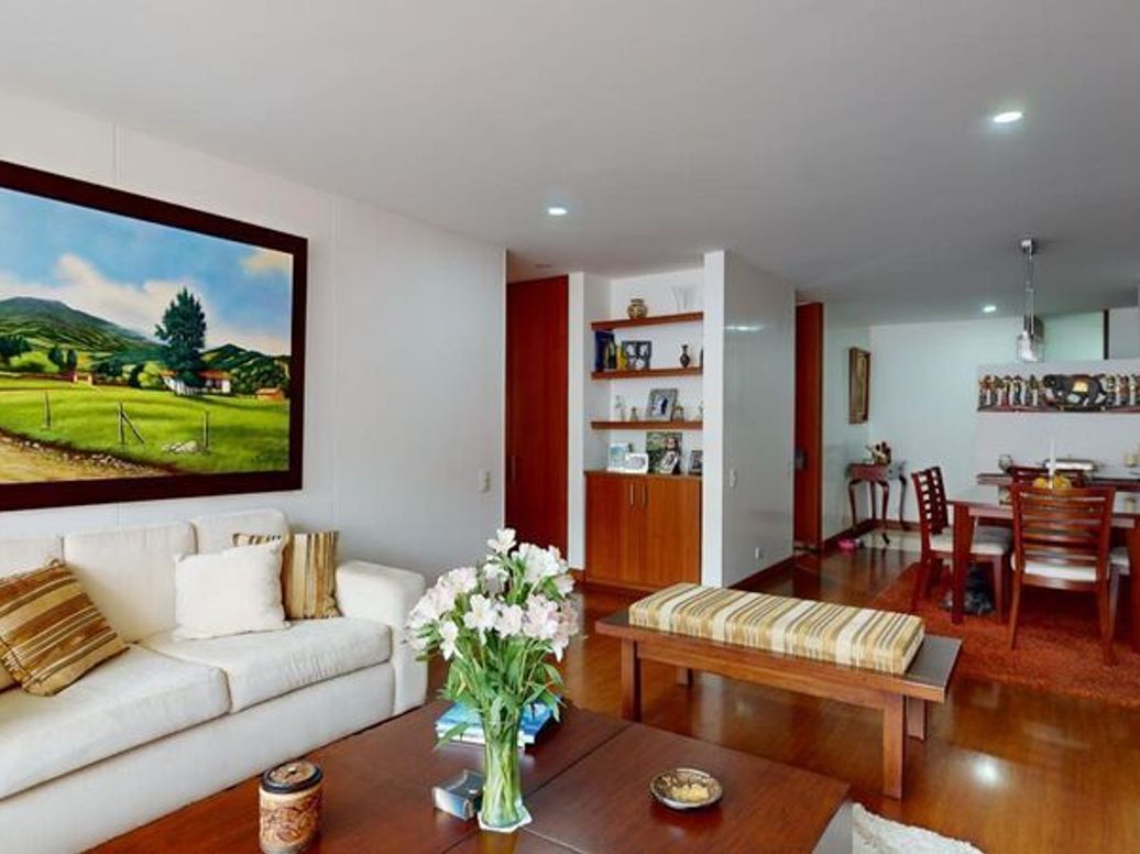 Apartamento de 3 alcobas en venta en Bella Suiza, Bogotá, 132 m² · foto 3 de 13