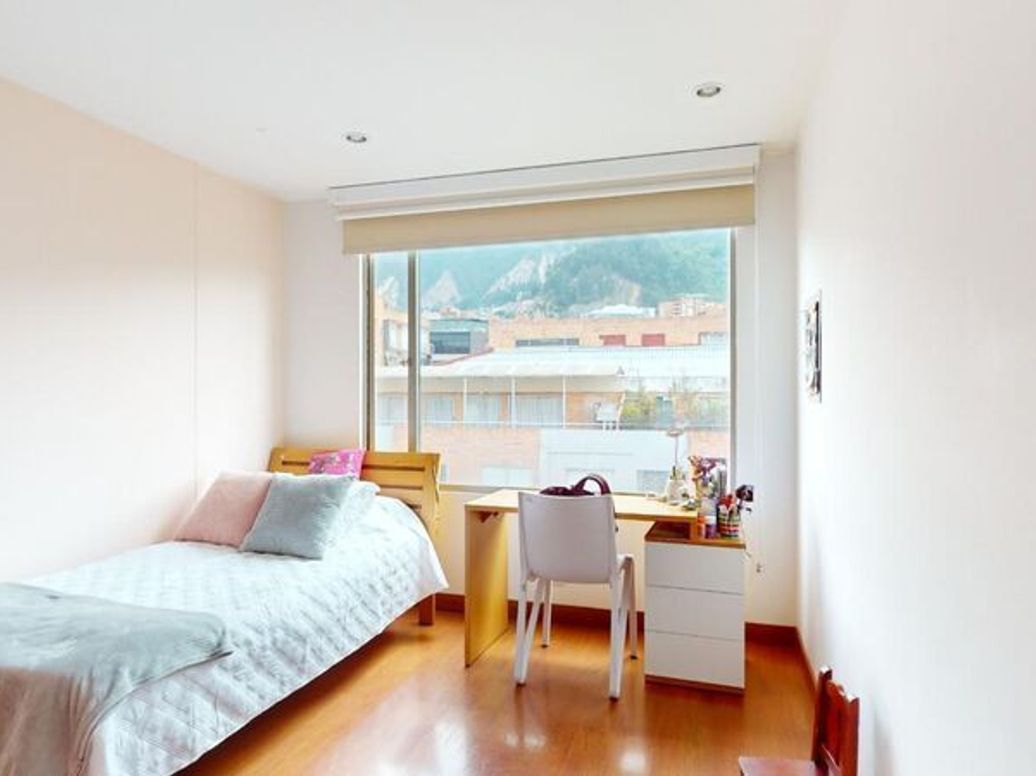 Apartamento de 3 alcobas en venta en Bella Suiza, Bogotá, 132 m² · foto 8 de 13