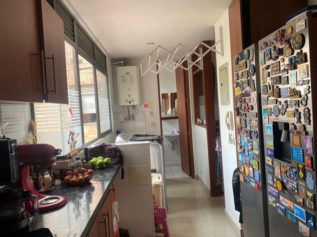 Apartamento de 3 alcobas en venta en Bella Suiza, Bogotá, 132 m² · foto 10 de 13