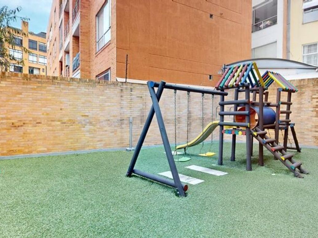 Apartamento de 3 alcobas en venta en Bella Suiza, Bogotá, 132 m² · foto 12 de 13