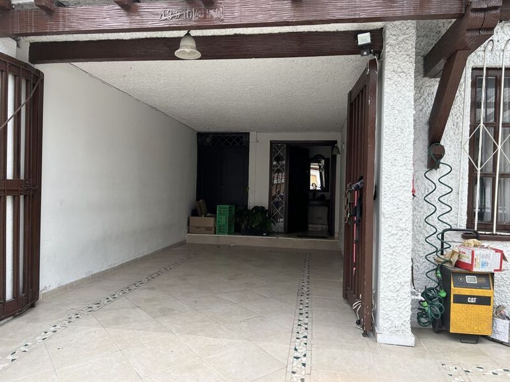 Casa de 4 alcobas en venta en Julio Flórez, Bogotá, 170 m² · foto 16 de 17