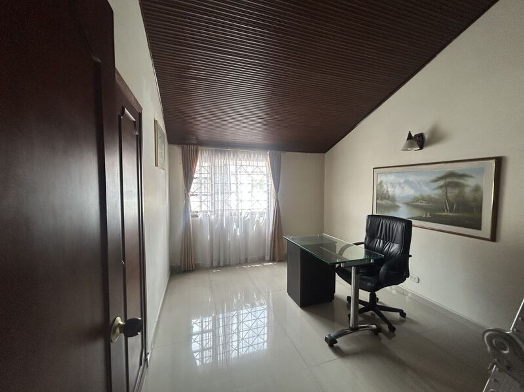 Casa de 4 alcobas en venta en Julio Flórez, Bogotá, 170 m² · foto 14 de 17