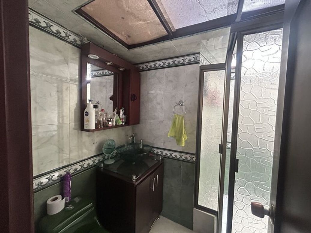 Casa de 4 alcobas en venta en Julio Flórez, Bogotá, 170 m² · foto 11 de 17