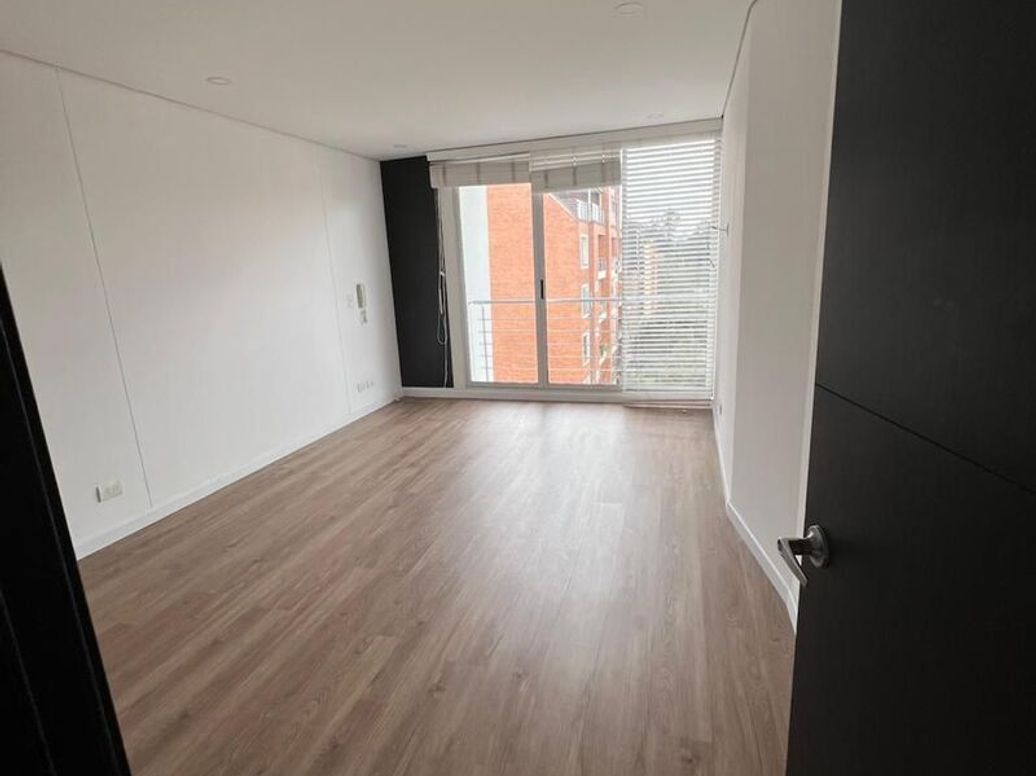 Apartamento de 2 alcobas en venta en Cedritos, Bogotá, 130 m² · foto 12 de 20