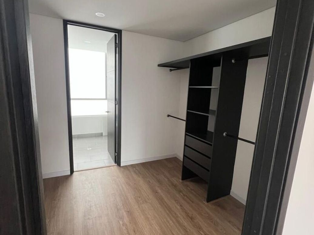 Apartamento de 2 alcobas en venta en Cedritos, Bogotá, 130 m² · foto 14 de 20