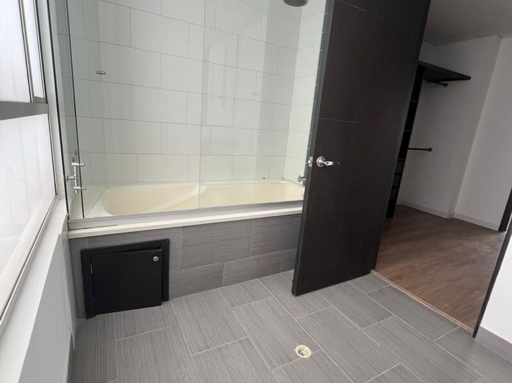 Apartamento de 2 alcobas en venta en Cedritos, Bogotá, 130 m² · foto 15 de 20