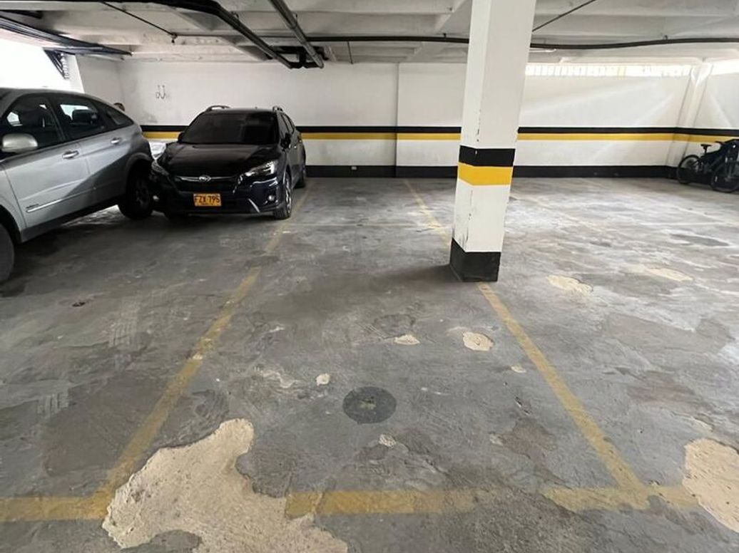 Apartamento de 2 alcobas en venta en Cedritos, Bogotá, 130 m² · foto 19 de 20
