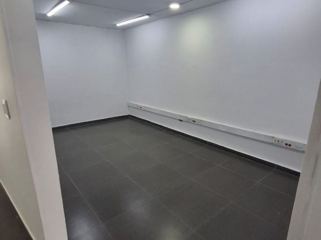 Casa de 10 alcobas en arriendo en Mónaco, Bogotá, 500 m² · foto 4 de 15