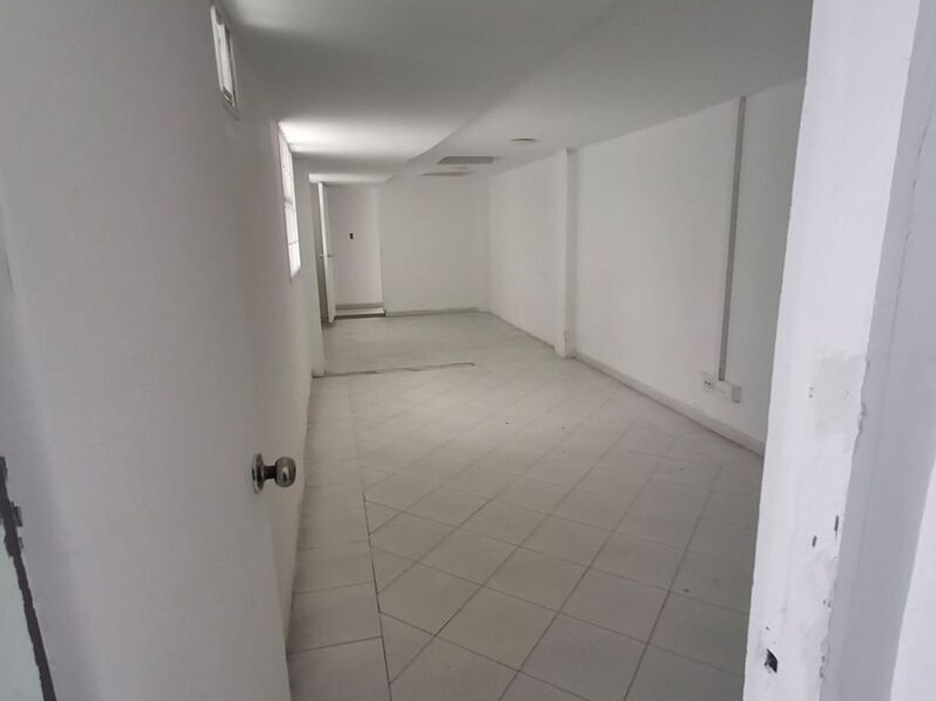 Casa de 10 alcobas en arriendo en Mónaco, Bogotá, 500 m² · foto 10 de 15
