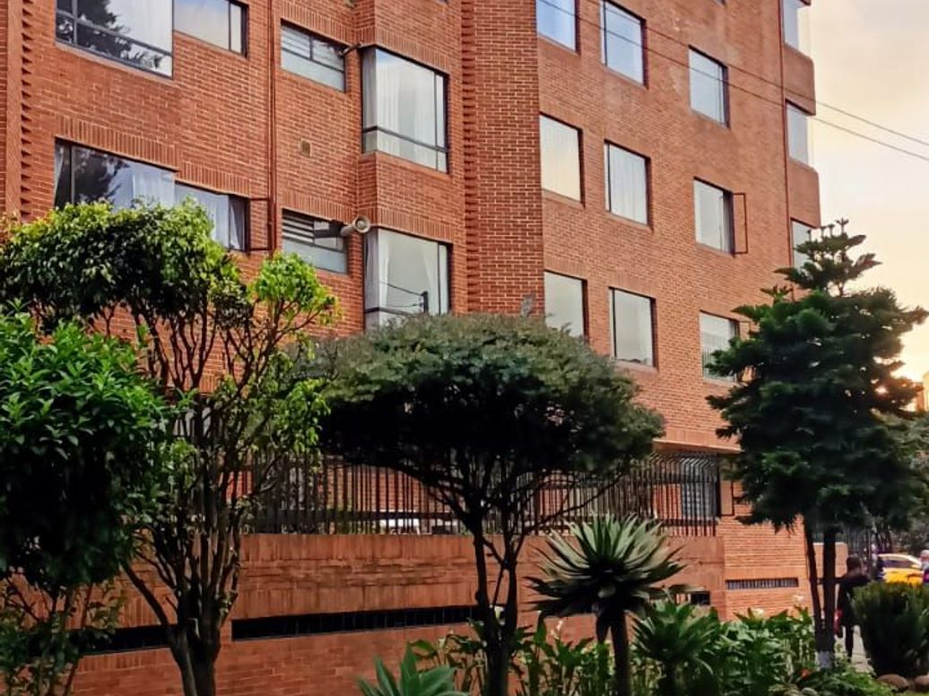 Apartamento de 3 alcobas en venta en Modelia Occidental, Bogotá, 92 m² · foto 2 de 19