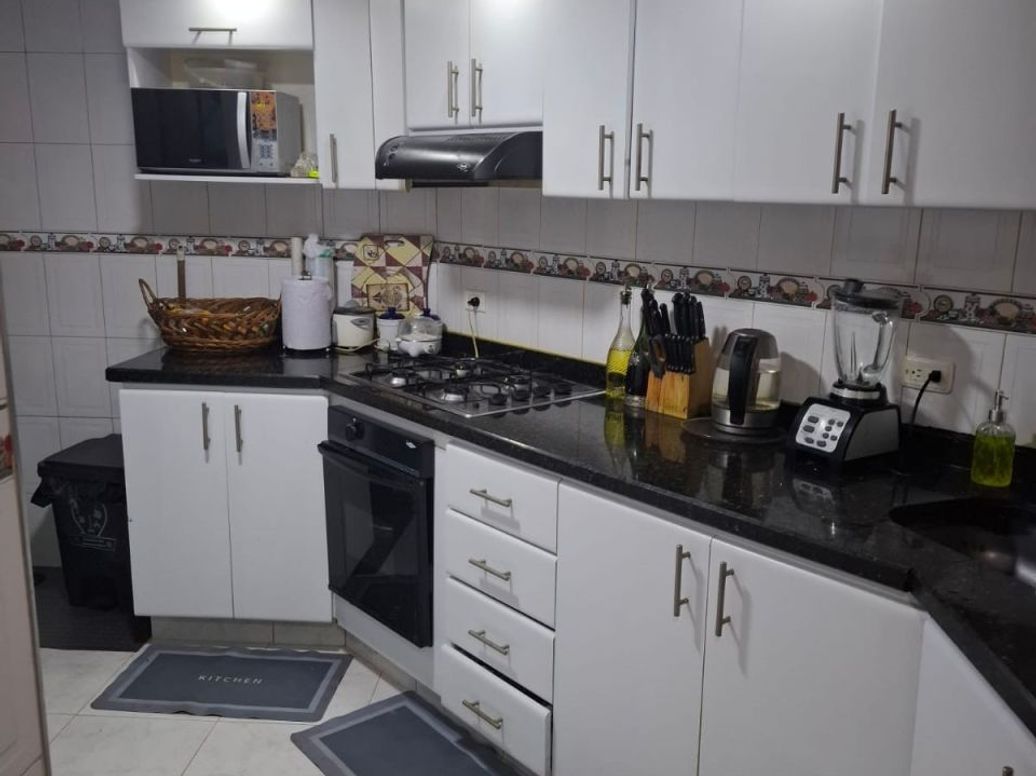 Apartamento de 3 alcobas en venta en Modelia Occidental, Bogotá, 92 m² · foto 8 de 19