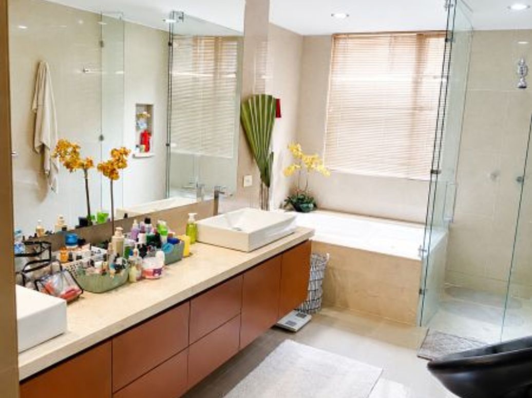 Apartamento de 3 alcobas en venta en Santa Barbara Central, Bogotá, 268 m² · foto 17 de 20