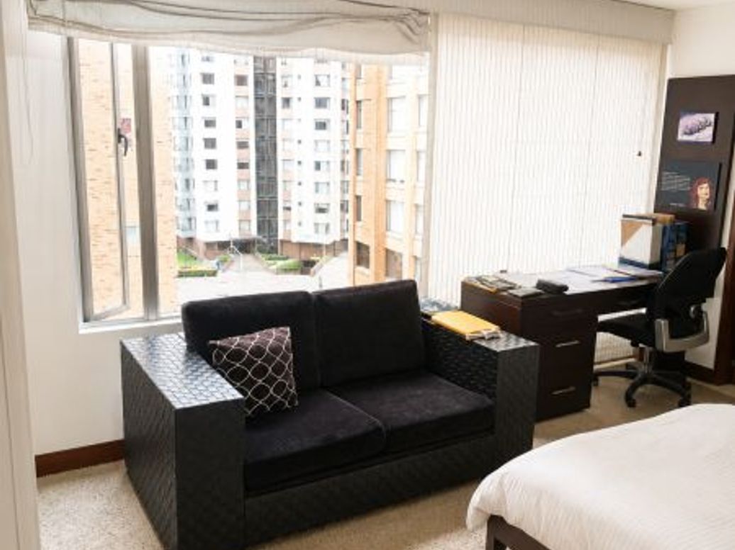 Apartamento de 3 alcobas en venta en Santa Barbara Central, Bogotá, 268 m² · foto 9 de 20