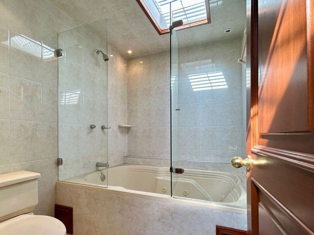 Casa de 4 alcobas en venta en Polo Club, Bogotá, 315 m² · foto 14 de 20