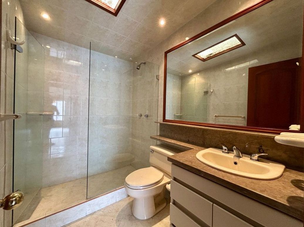 Casa de 4 alcobas en venta en Polo Club, Bogotá, 315 m² · foto 11 de 20