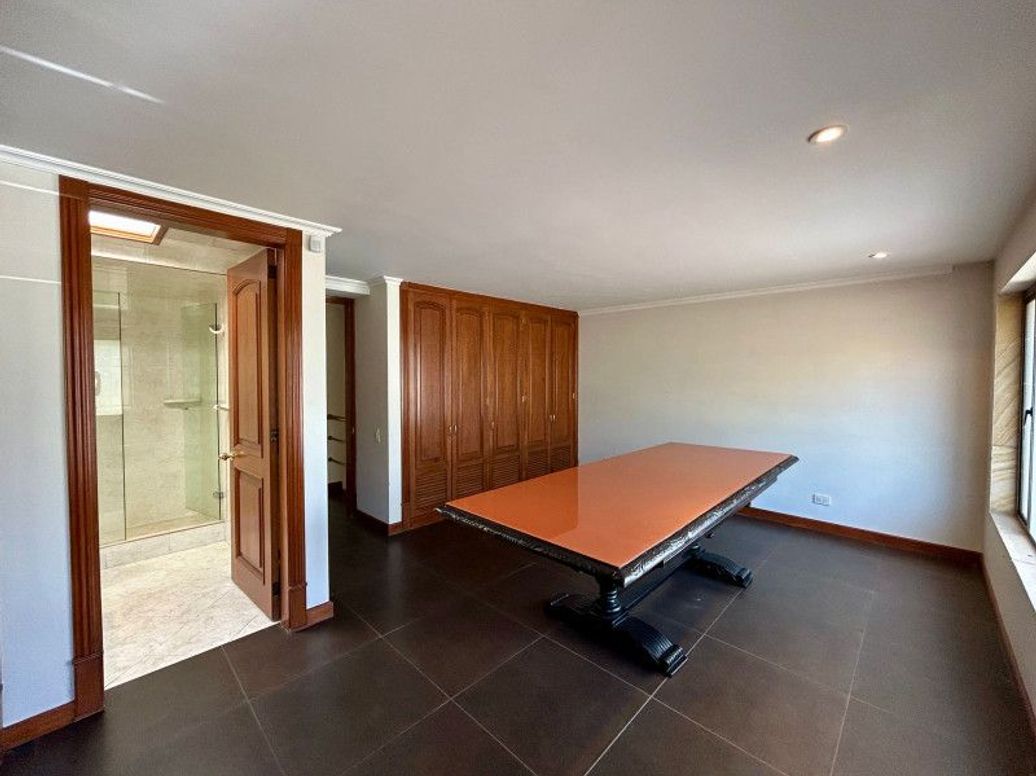 Casa de 4 alcobas en venta en Polo Club, Bogotá, 315 m² · foto 17 de 20
