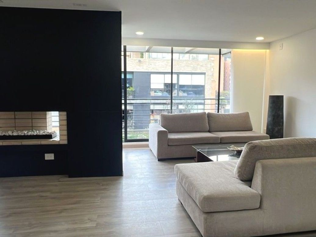 Apartamento de 3 alcobas en venta en Molinos Norte, Bogotá, 164 m² · foto 2 de 20