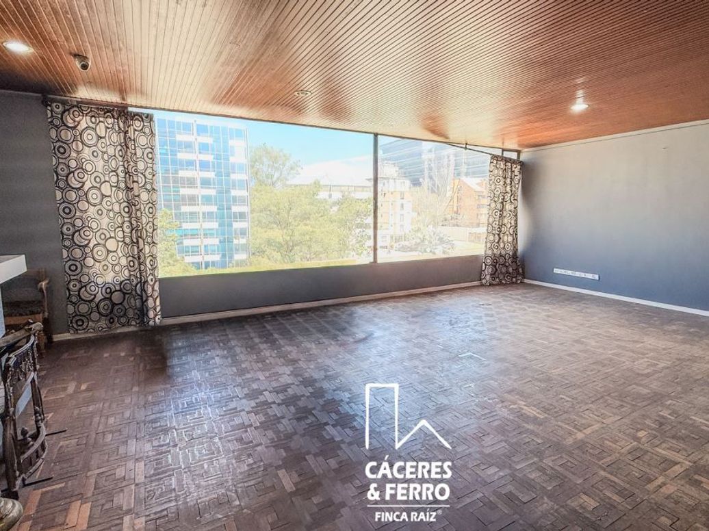 Apartamento de 3 alcobas en venta en Rincon Del Chicó, Bogotá, 133 m² · foto 4 de 9
