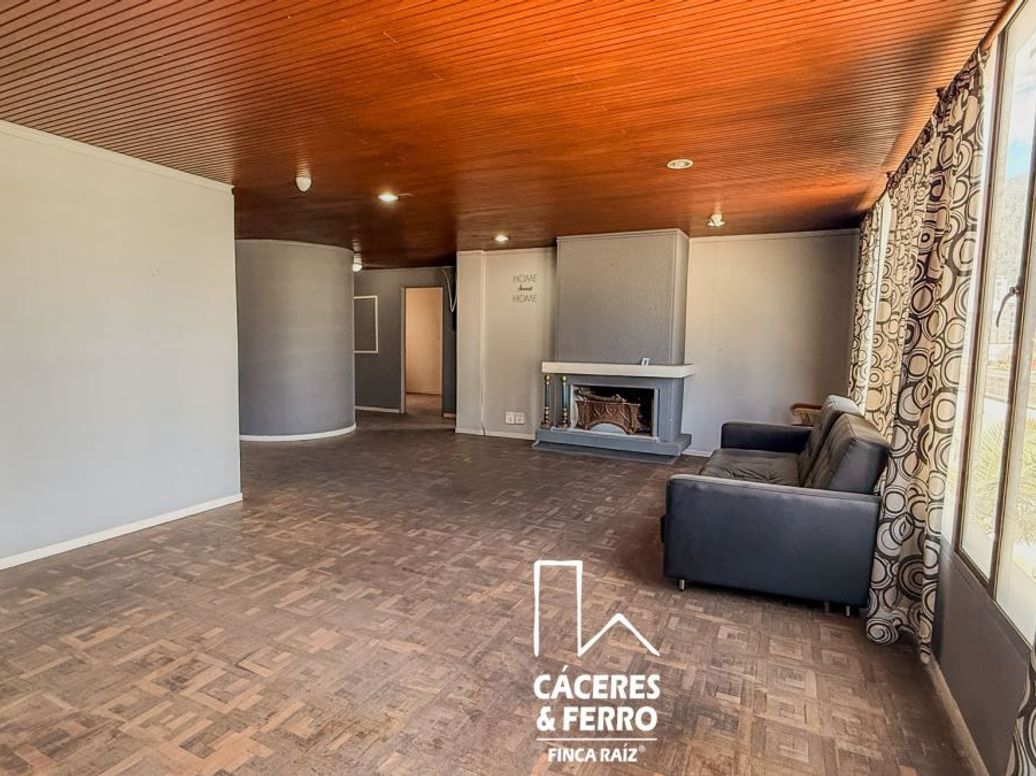 Apartamento de 3 alcobas en venta en Rincon Del Chicó, Bogotá, 133 m² · foto 3 de 9