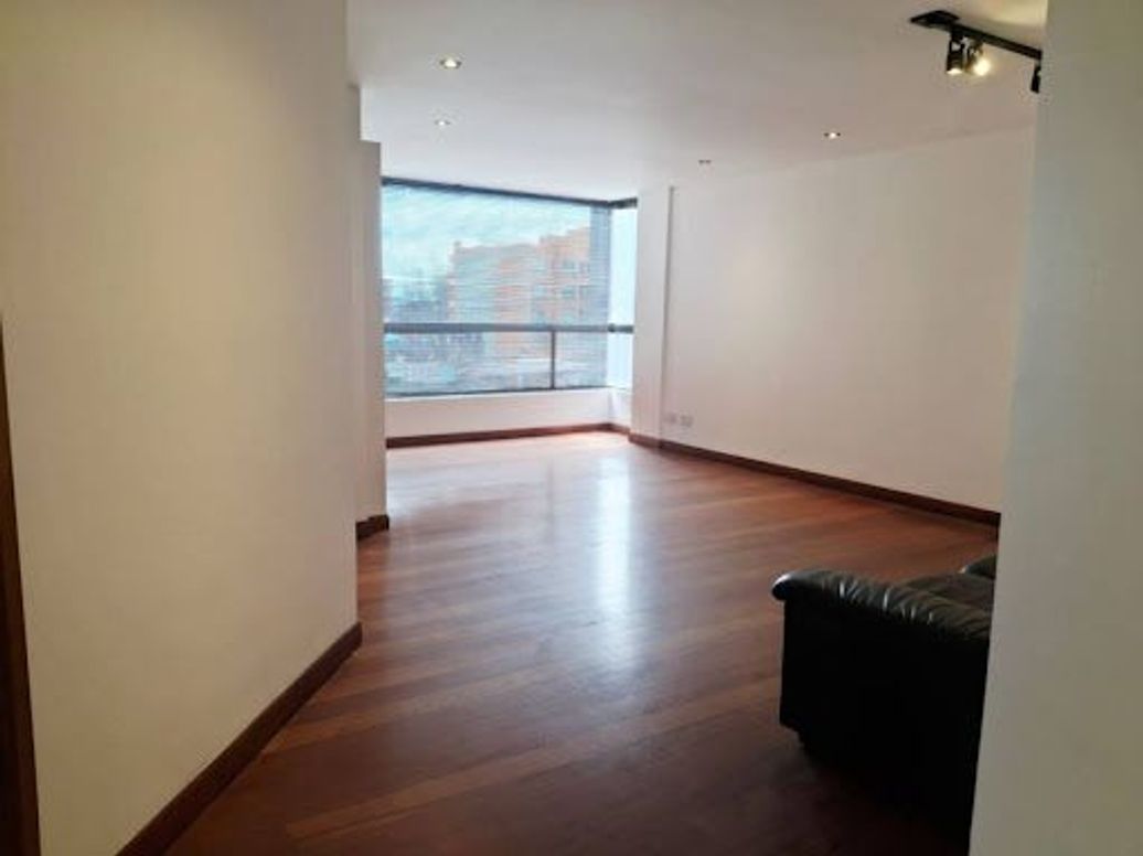 Apartamento de 1 alcoba en venta en Antiguo Country, Bogotá, 75 m² · foto 2 de 13