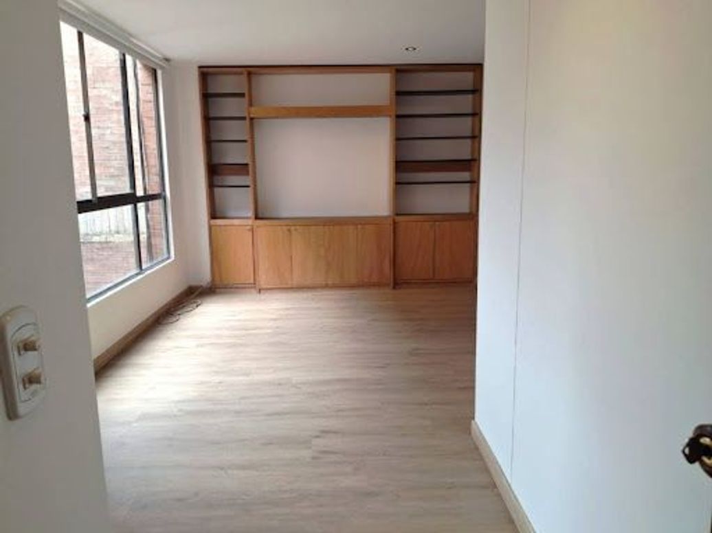 Apartamento de 1 alcoba en venta en Antiguo Country, Bogotá, 75 m² · foto 9 de 13