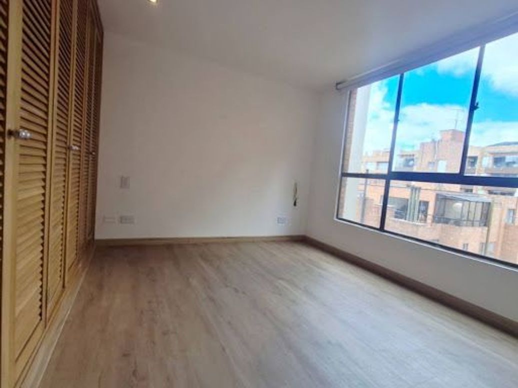 Apartamento de 1 alcoba en venta en Antiguo Country, Bogotá, 75 m² · foto 11 de 13