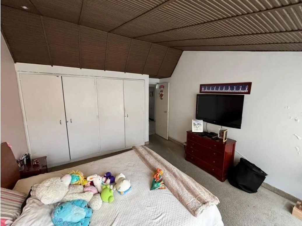 Casa de 4 alcobas en venta en Niza, Bogotá, 25 m² · foto 9 de 19